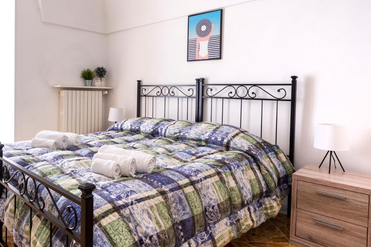 Vico II Terrace Apartment A Step From Piazza Roma Martina Franca Luaran gambar