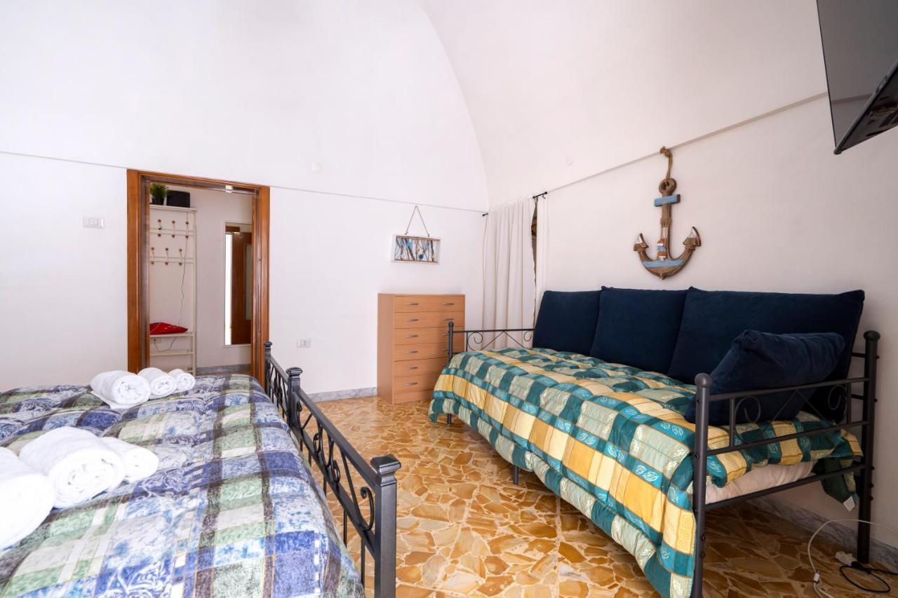 Vico II Terrace Apartment A Step From Piazza Roma Martina Franca Luaran gambar