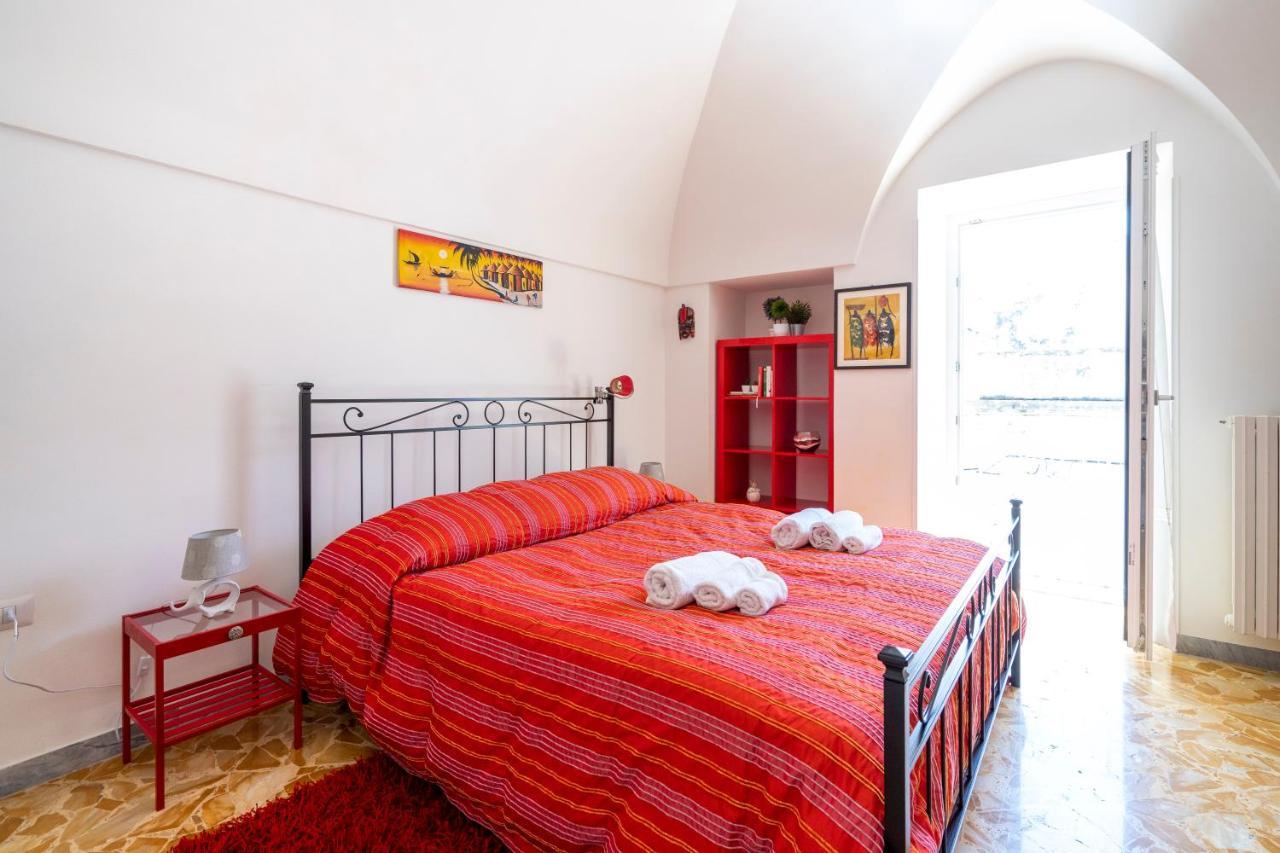 Vico II Terrace Apartment A Step From Piazza Roma Martina Franca Luaran gambar