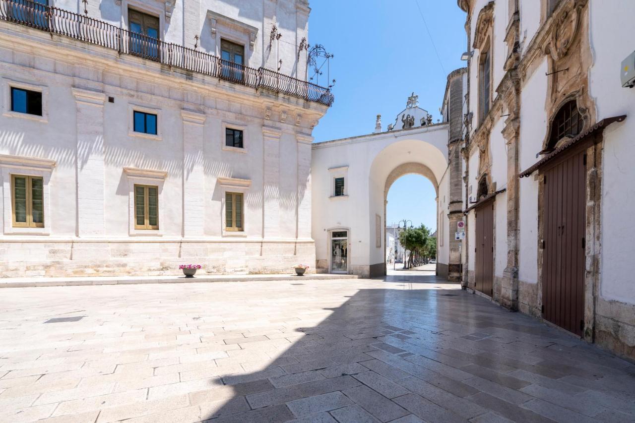 Vico II Terrace Apartment A Step From Piazza Roma Martina Franca Luaran gambar