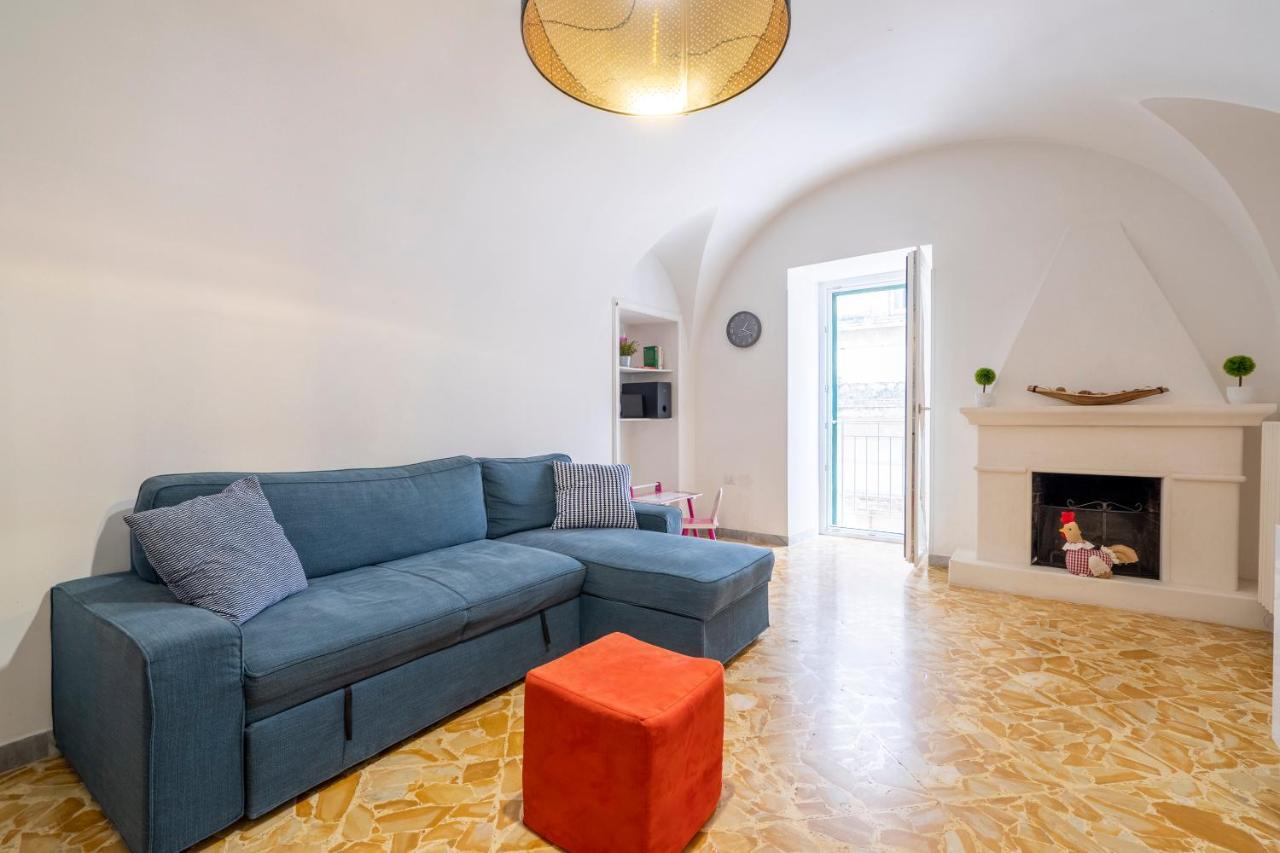 Vico II Terrace Apartment A Step From Piazza Roma Martina Franca Luaran gambar