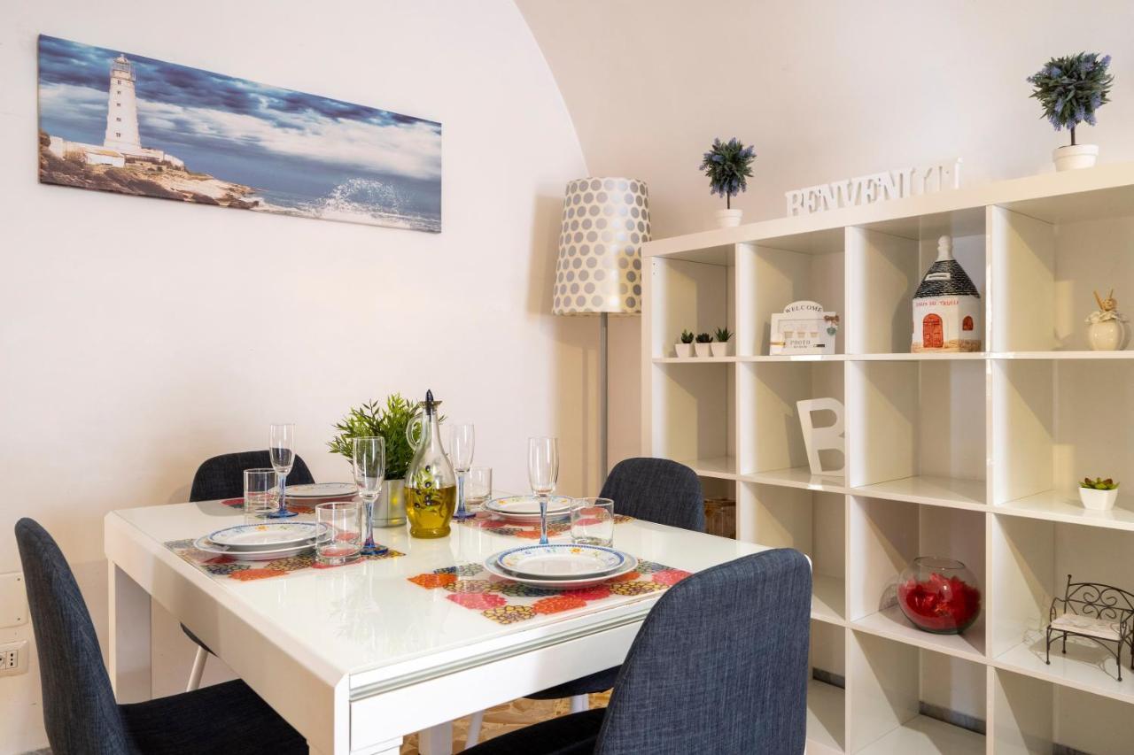 Vico II Terrace Apartment A Step From Piazza Roma Martina Franca Luaran gambar