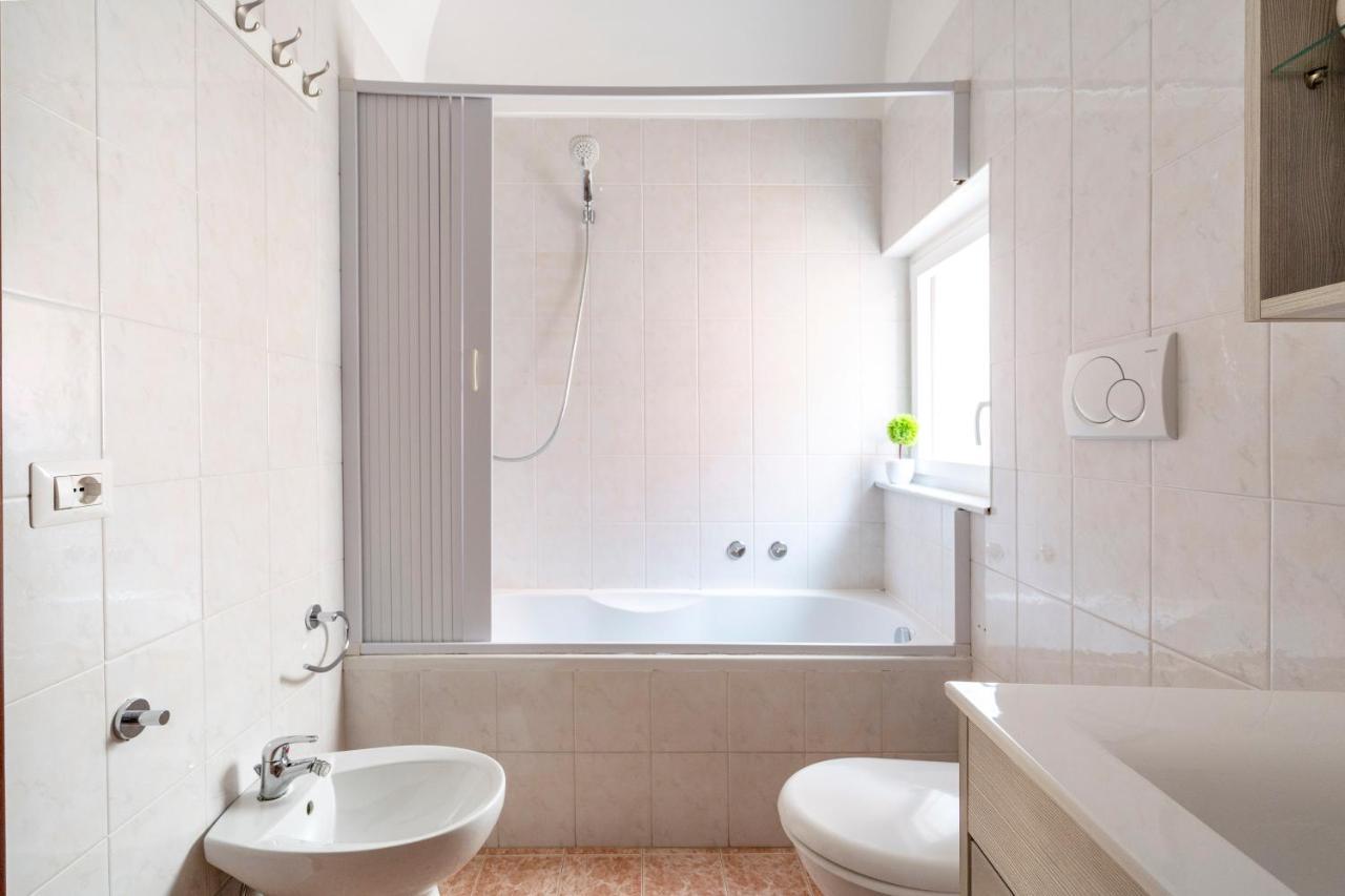 Vico II Terrace Apartment A Step From Piazza Roma Martina Franca Luaran gambar